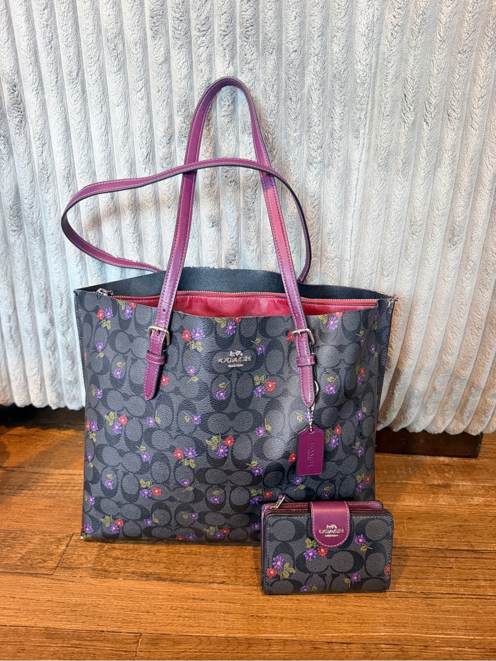 Coach Outlet Mollie Tote in Signature Canvas with Country Floral Print w/ Wallet